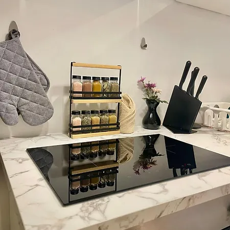 Apartment One Lux Basement Near